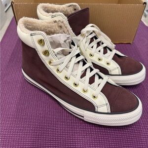 Converse Chuck Taylor Mens High-Top Sneakers in Burgundy and White
